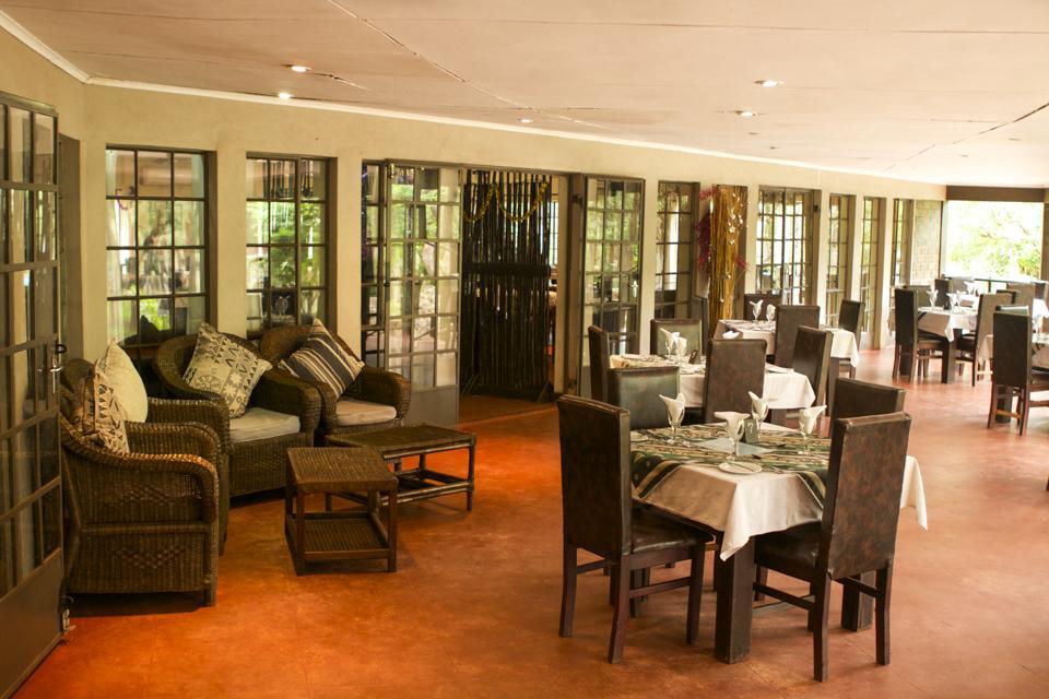 Woodlands Lilongwe Hotel ภายนอก รูปภาพ