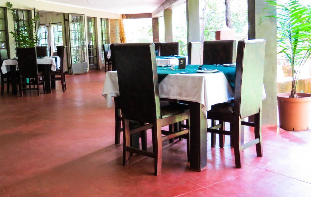 Woodlands Lilongwe Hotel ภายนอก รูปภาพ
