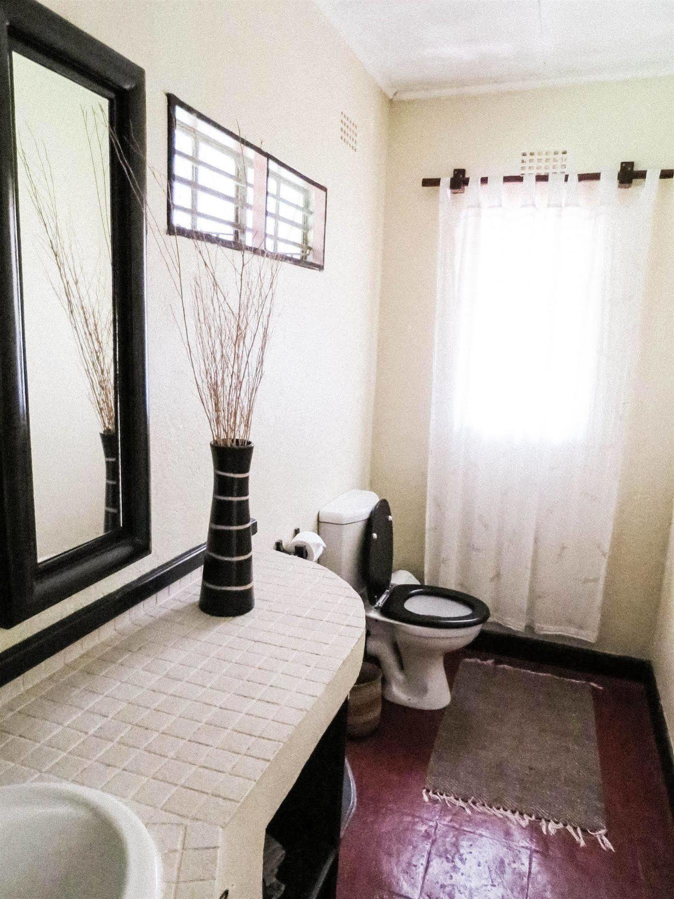 Woodlands Lilongwe Hotel ภายนอก รูปภาพ