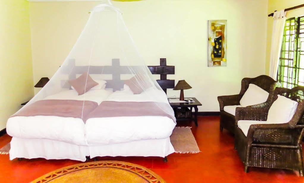 Woodlands Lilongwe Hotel ภายนอก รูปภาพ